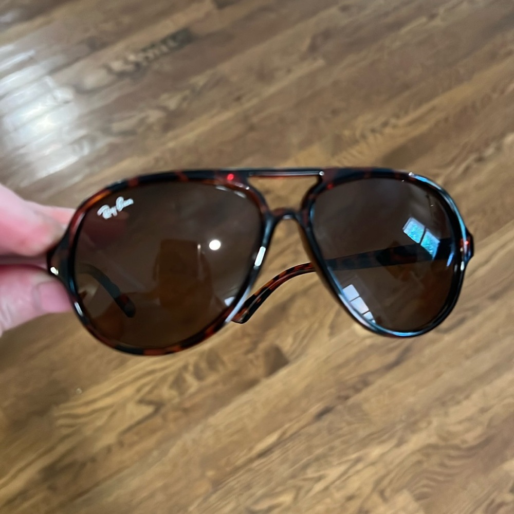 Ray-Ban RB4125 CATS 5000 Sunglasses